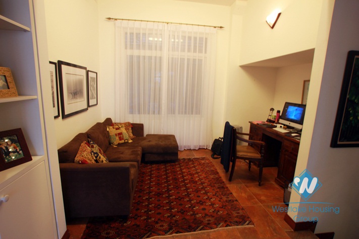 Beautiful house for rent in Westlake area, facing to the lake